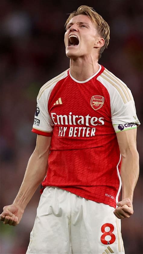 Внутренний юмор клуба: как SMM-щик подколол «Арсенал» в соцсетях